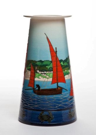 12 inch Beer Lugger Vase (Day) View 3