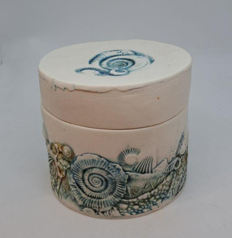Lidded Ammonite Tub