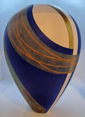 49730 Pot 234 29cmH £725