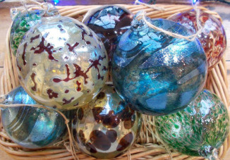 Baubles, Large