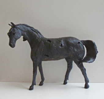 LR 49086 Black Horse 25x34cm 450