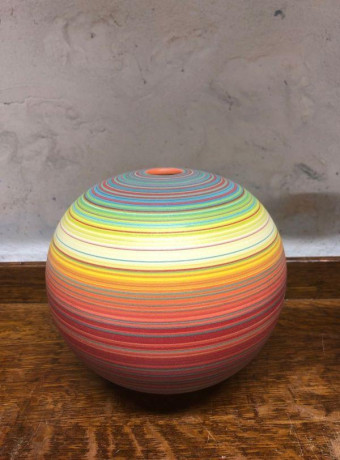 LR 49878 Stripes Sphere No 10 17 x 18cm £540