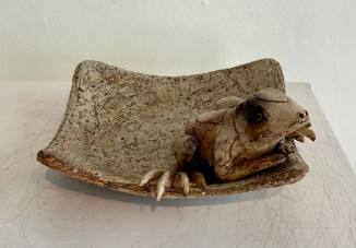 SOLD A Frog in a Dish